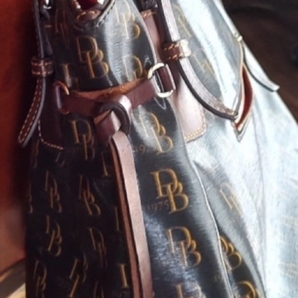 Dooney & Bourke Set 1975 - Final Reduction - Picture 4 of 15